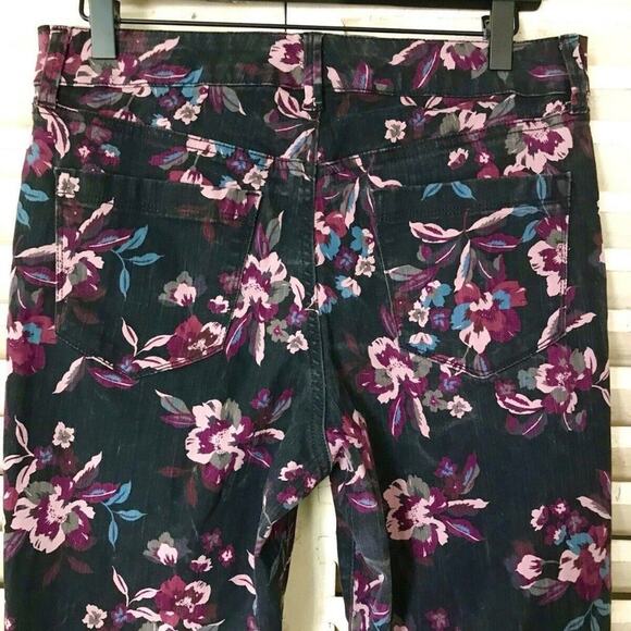 Bandolino Women's Black Floral Denim Straight Leg Jeans Size 8 Boho Cottage - Picture 8 of 11